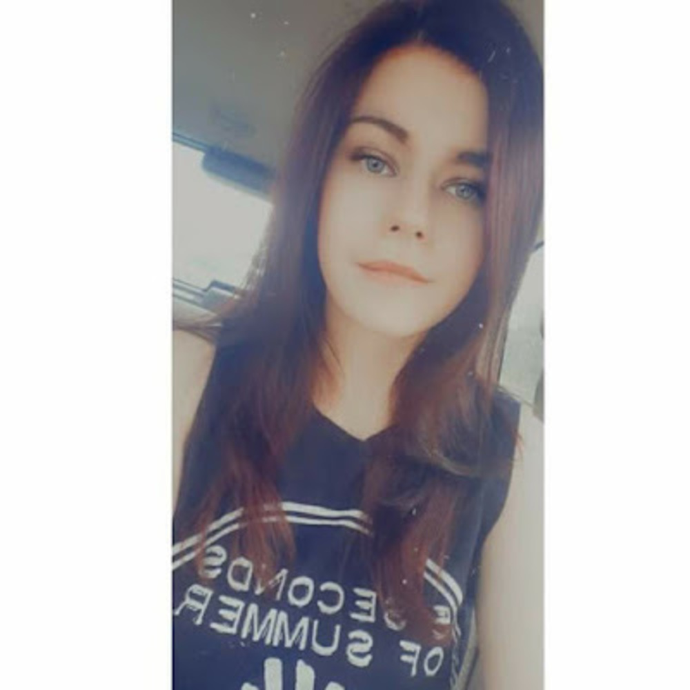 Meet your Posher, Caitlin